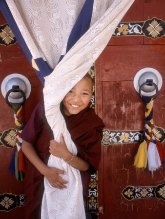 Tilokpur Nun with Door Curtain Tilokpur Nun with Door Curtain