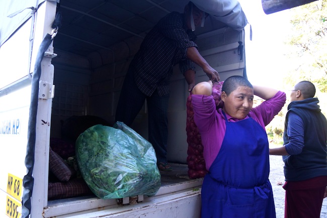 Tibetan Nuns project, Buddhist nuns, Tibetan nuns, Dolma Ling Nunnery, nunnery food