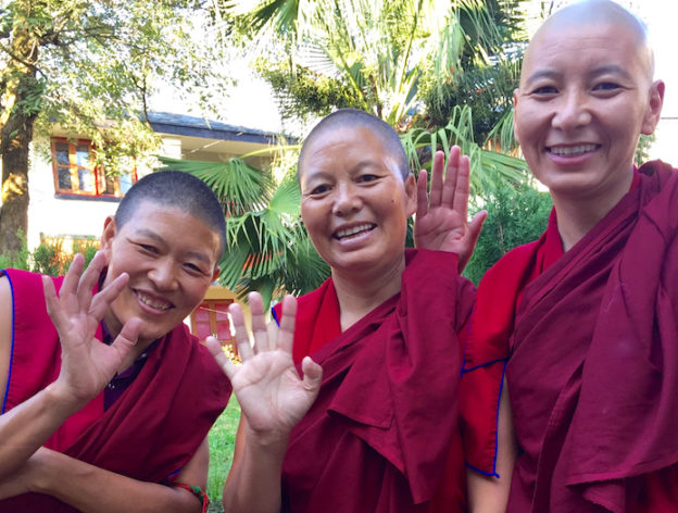 Tibetan Buddhist nuns, Dolma Ling,