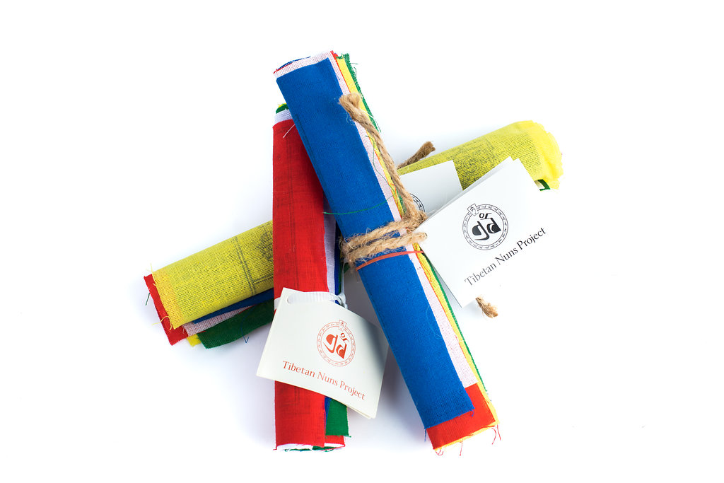 DZI Handmade Nag Champa Tibetan Incense with Prayer Flags - Global Gifts