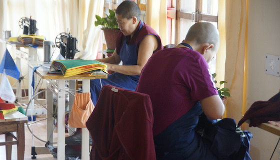 Tibetan Buddhist nuns, Buddhist nuns, Tibetan nuns making prayer flags